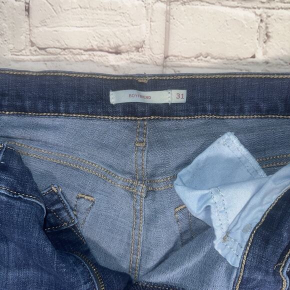 Levi’s Women’s Boyfriend Jeans Size 31 Blue Distressed Denim - Picture 2 of 9